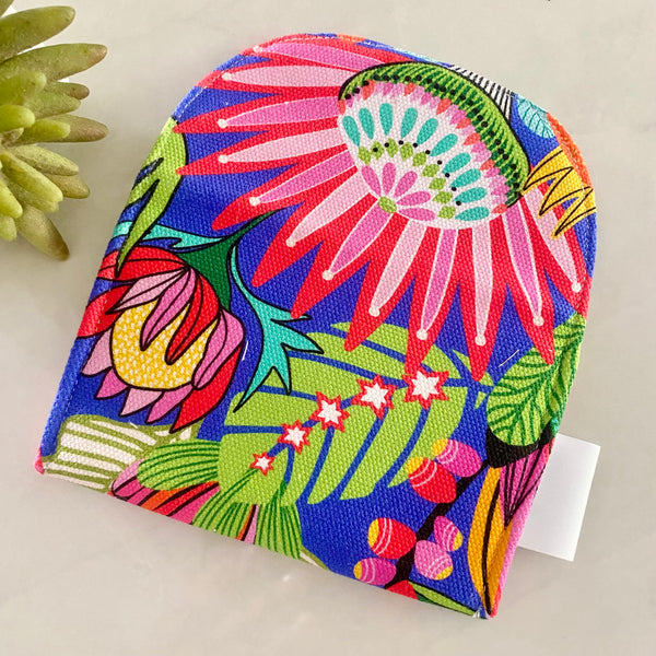 Kirsten Katz Parrots Print Earbud/Cable Case