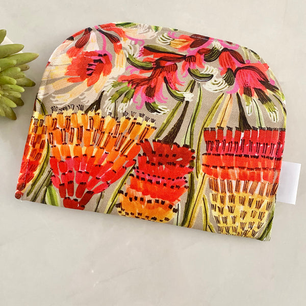 Kirsten Katz Kangaroo Paws Print Sunglasses Case