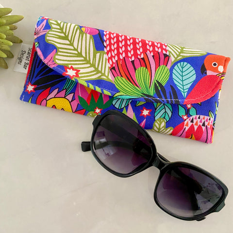 Kirsten Katz Parrots Print Sunglasses Case