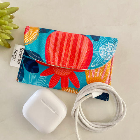 Jocelyn Proust Banksia Grove Earbud/Cable Case