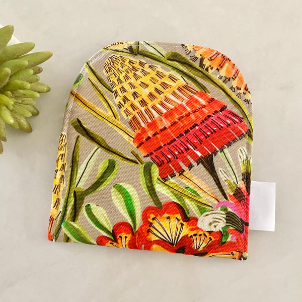 Kirsten Katz Kangaroo Paws Earbud/Cable Case