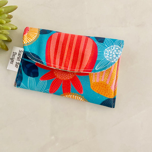 Jocelyn Proust Banksia Grove Earbud/Cable Case