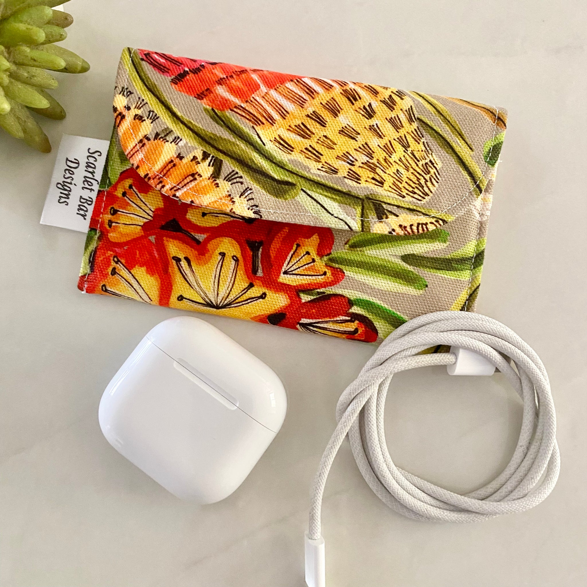 Kirsten Katz Kangaroo Paws Earbud/Cable Case