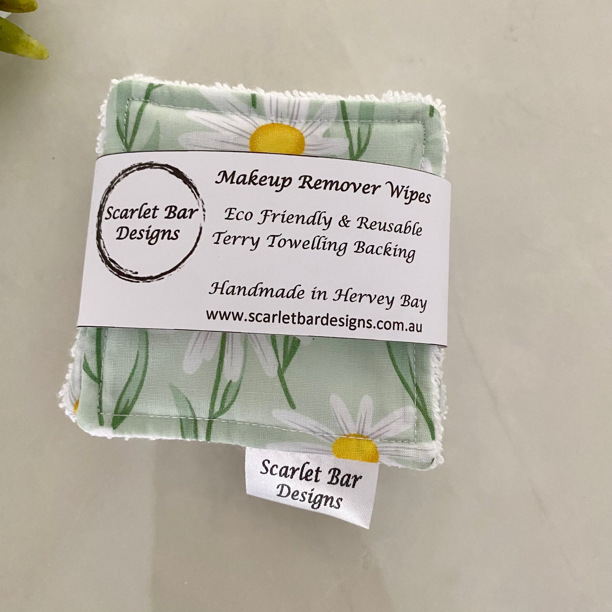 Country Garden Daisy Print Makeup Remover Wipes